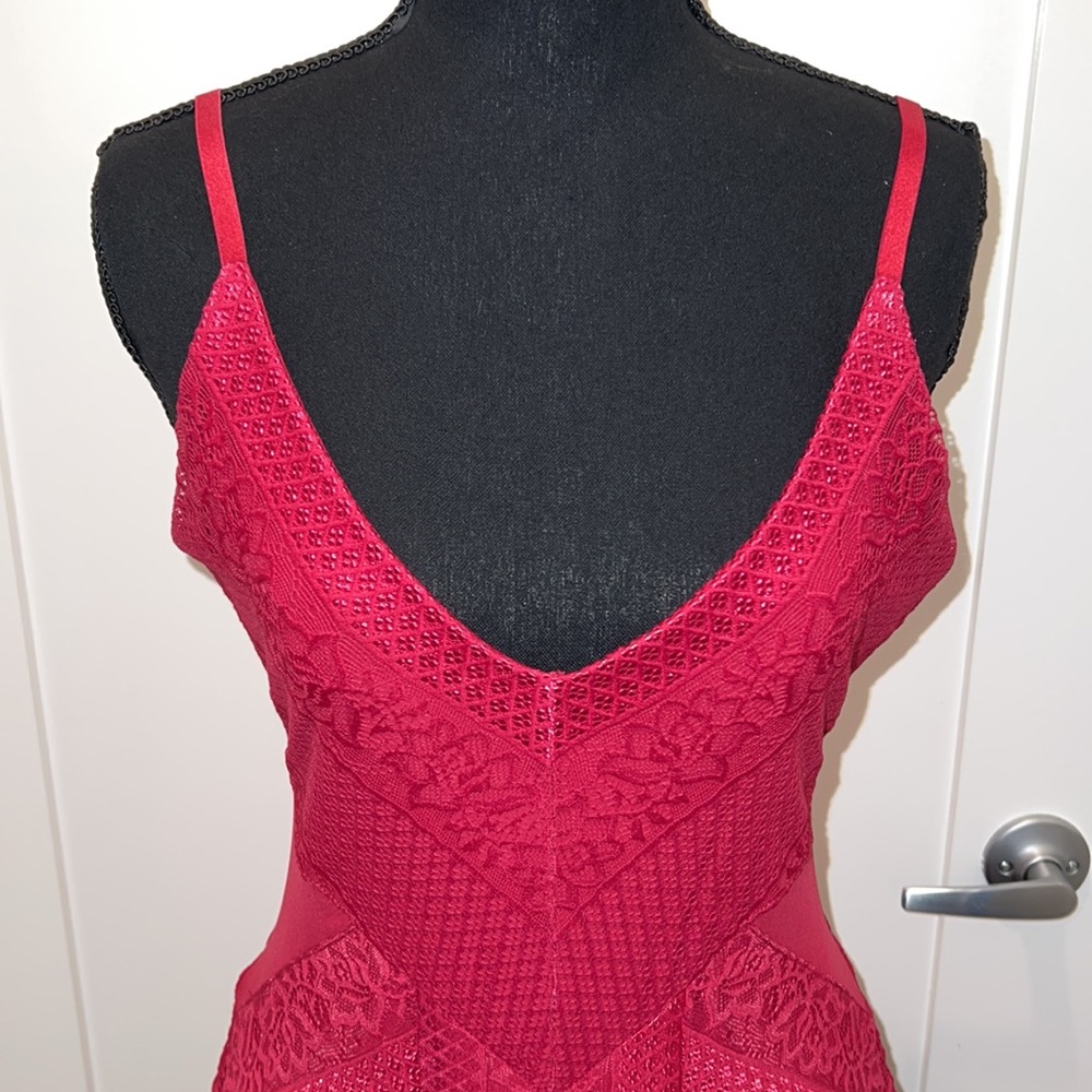 Guess Riva Lace Dress - Picture 2 of 12